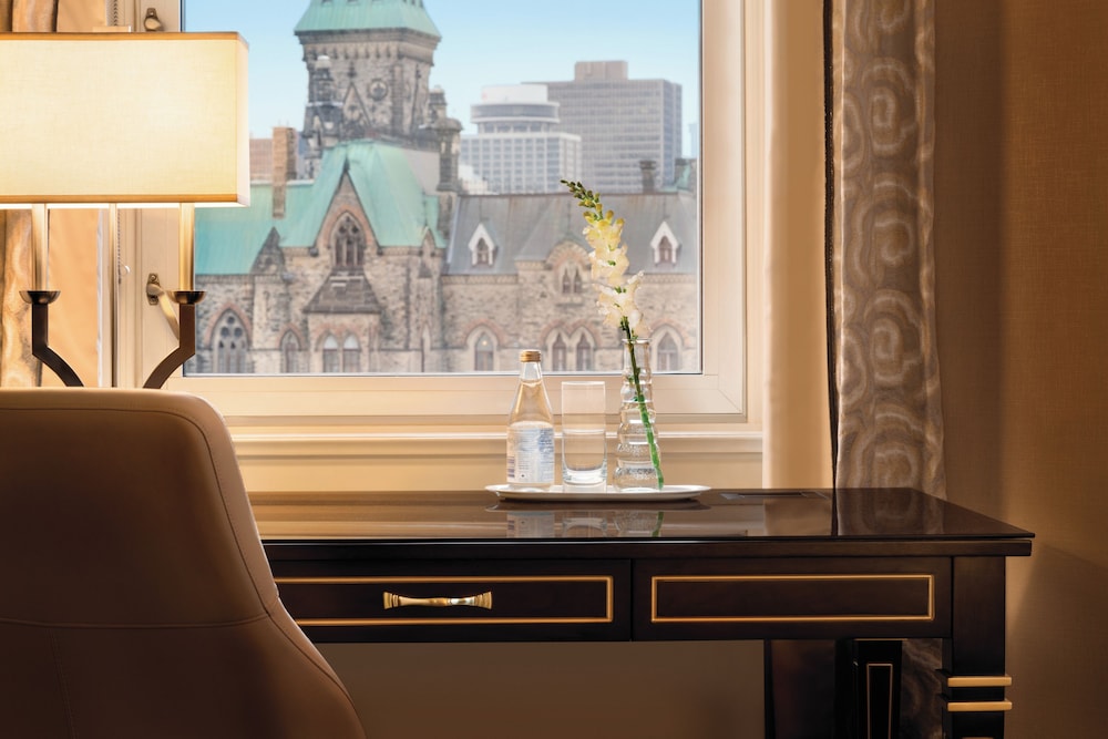 Signature Room,1 King Bed (Parliament or Majors Hill Park View) del hotel Fairmont Chateau Laurier. Foto 6