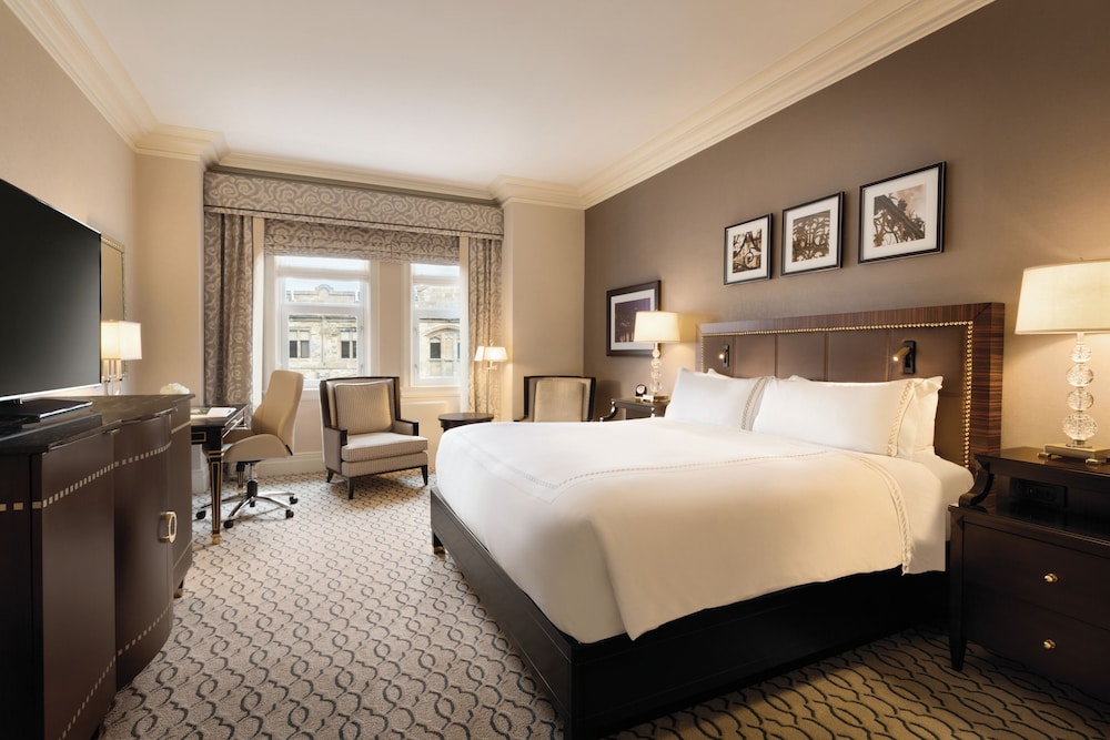 Fairmont Gold, Habitación, 1 cama de matrimonio grande del hotel Fairmont Chateau Laurier