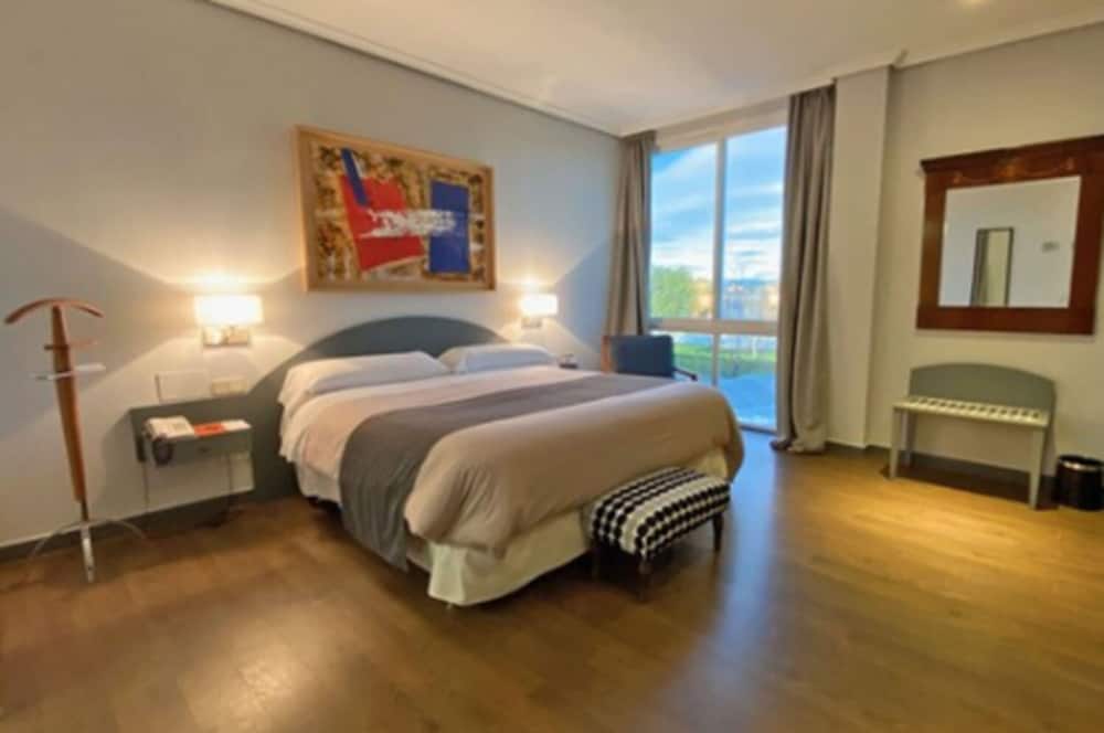 Habitación Individual Premium del hotel Majadahonda. Foto 1