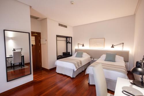 Habitación Doble con terraza - 1 o 2 camas del hotel Escuela Santa Brígida