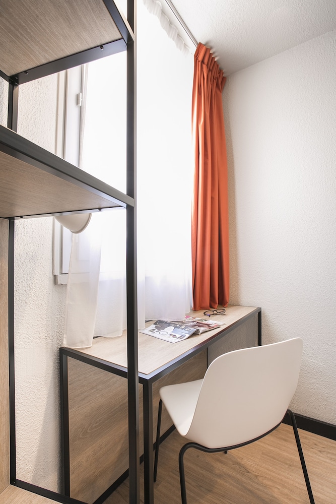 Habitación Estándar con 1 cama doble del hotel Ibis Avignon Sud. Foto 7