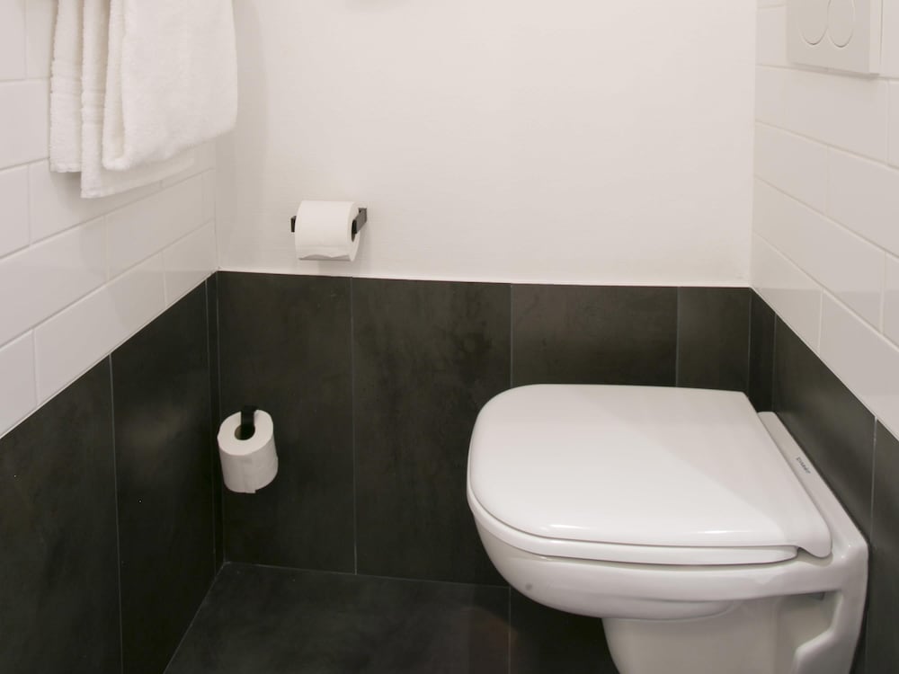 Habitación estándar con 2 camas individuales del hotel Ibis Avignon Sud. Foto 13