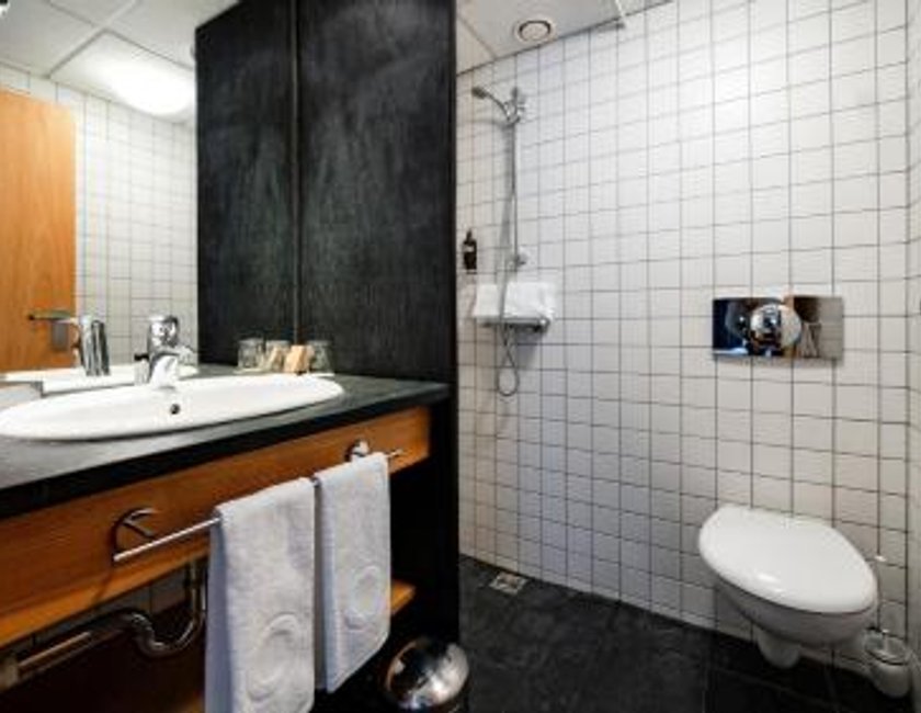 Habitación Doble Estándar - 1 o 2 camas del hotel Center Hotels Klöpp. Foto 1