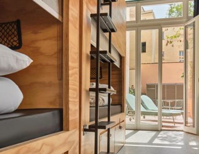 Habitación Compartida Mixta de 8 camas del hotel JO&JOE Roma