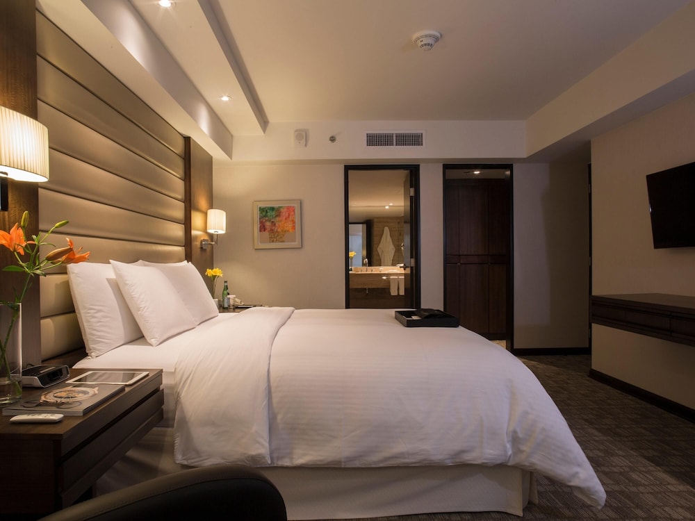 Suite Ejecutiva 1 Dormitorio King del hotel Swissôtel Lima. Foto 5