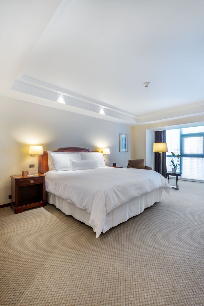 Habitación Premier 1 King del hotel Swissôtel Lima