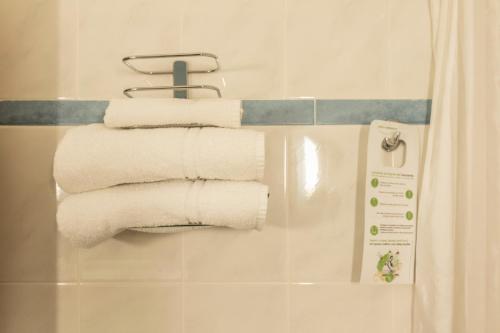 Habitación Doble del hotel Campanile Lisbon South - Setubal. Foto 1