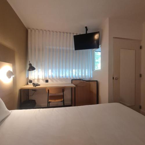 Habitación Doble Superior del hotel Campanile Lisbon South - Setubal. Foto 4