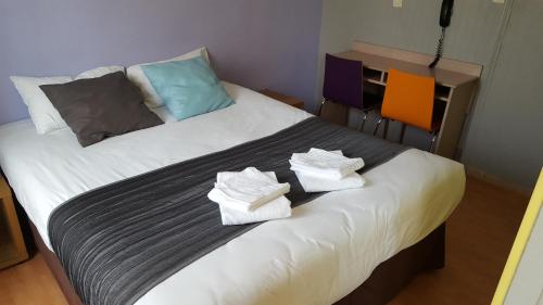 Habitación familiar Cama Litera 1 Cama queen del hotel Le Montclair Montmartre by River - Hostel