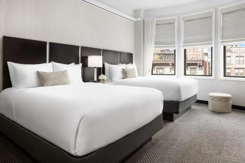 Habitación Doble - 2 camas dobles del hotel The Gregorian. Foto 7