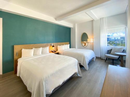 Habitación Doble Signature con vistas a la ciudad del hotel Marseilles. Foto 5