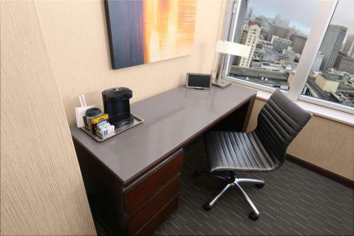 Room with Two Queen Beds and Skyline View del hotel Hilton San Francisco Union Square