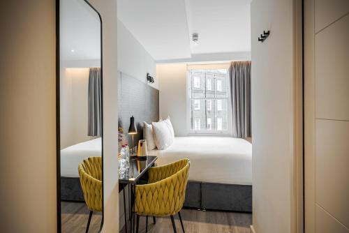 Habitación Doble Deluxe del hotel St Pancras Inn. Foto 3