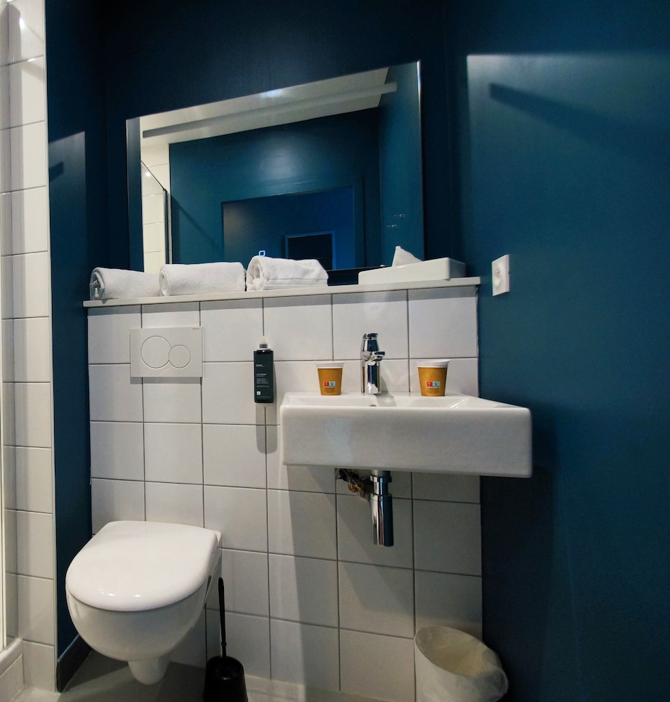 Habitación estándar, 1 cama doble del hotel Ibis Budget Loudéac Vélodrome (Ouverture Juillet 2023). Foto 5