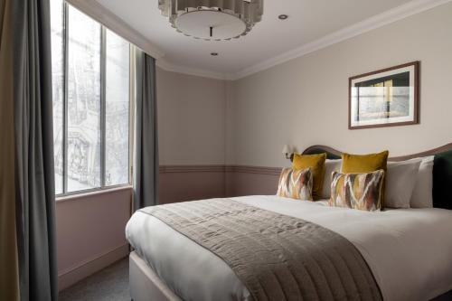 Habitación Doble Deluxe Superior - 1 o 2 camas del hotel The Chamberlain. Foto 23