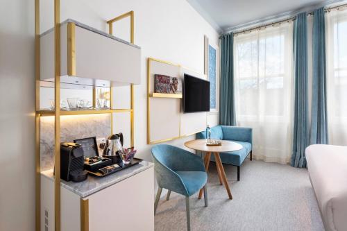 Habitación Premium con cama extragrande del hotel Melia London Kensington a Melia Collection. Foto 3