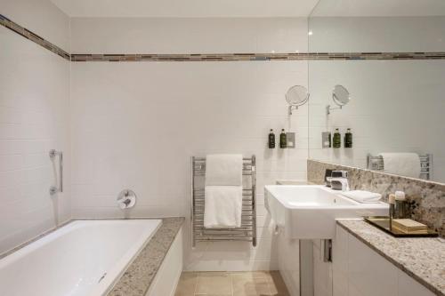 Suite Honeysuckle del hotel Melia London Kensington a Melia Collection. Foto 18