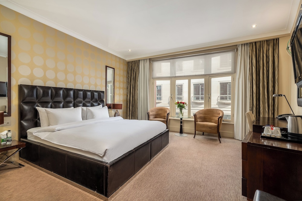 Habitación superior con 2 camas individuales del hotel The Washington Mayfair Hotel. Foto 2