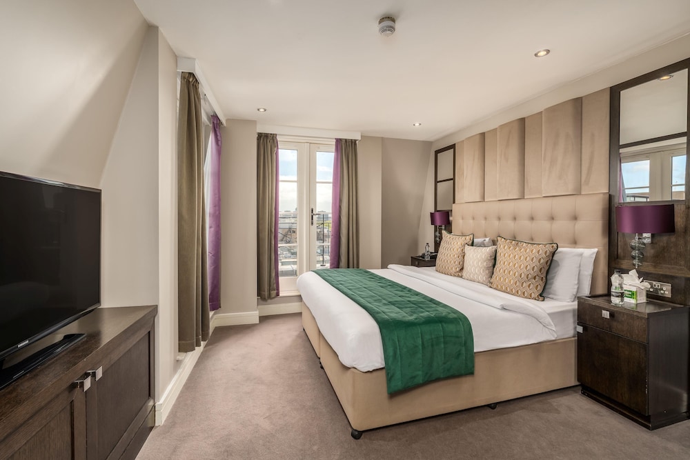 Habitación superior, 1 cama de matrimonio grande del hotel The Washington Mayfair Hotel. Foto 4