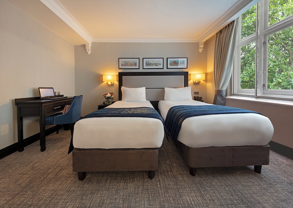 Habitación Deluxe Twin con 2 camas individuales del hotel Wellington By Blue Orchid. Foto 9