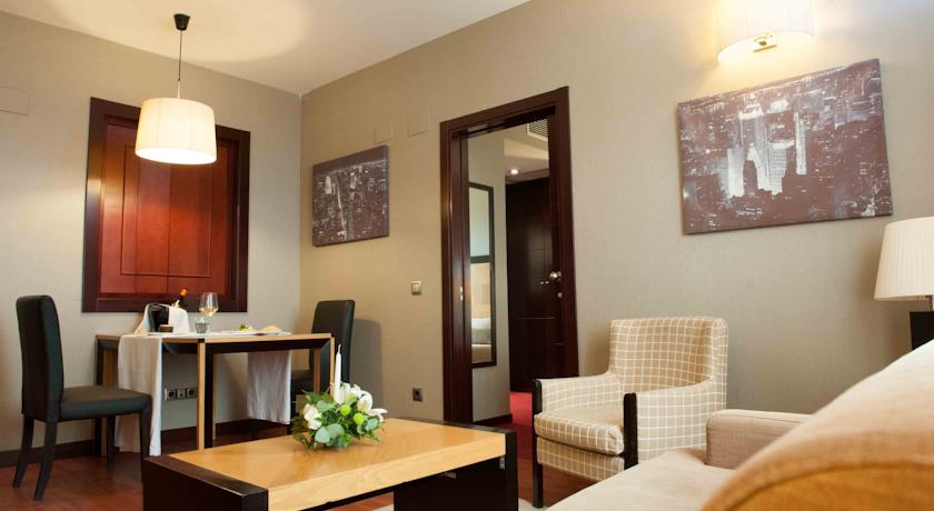 Junior suite del hotel Sercotel Princesa De Eboli. Foto 1