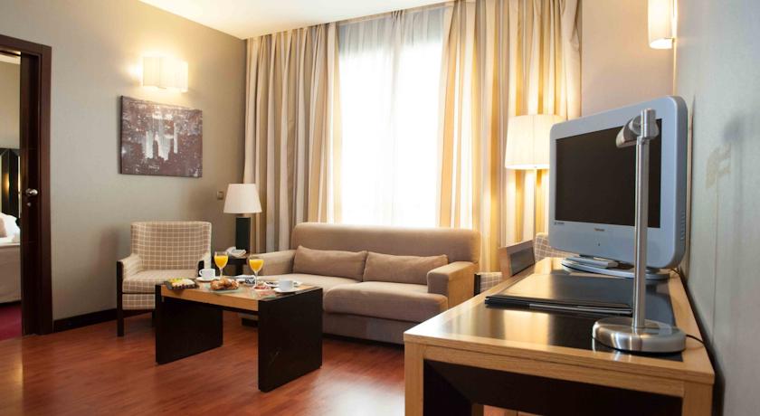 Habitación doble Superior del hotel Sercotel Princesa De Eboli. Foto 1