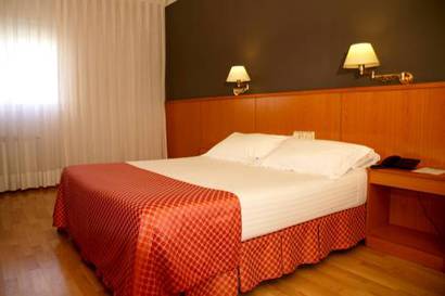 Habitación doble del hotel AP Madrid Airport. Foto 2