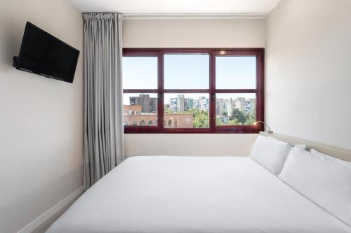 Habitación Doble del hotel B&B Madrid Fuenlabrada. Foto 5