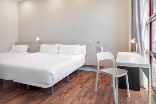 Habitación Familiar del hotel B&B Madrid Fuenlabrada. Foto 5
