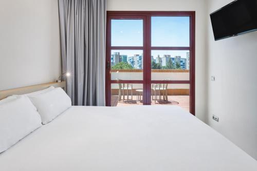 Habitación Doble con terraza del hotel B&B Madrid Fuenlabrada