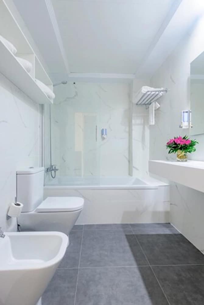 Habitación triple del hotel Bs Príncipe Felipe. Foto 2