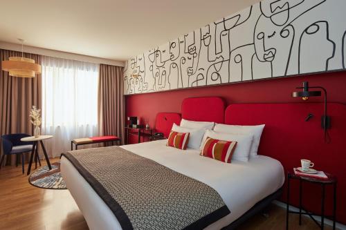 Habitación Estándar - Cama extragrande del hotel Indigo Barcelona Plaza Espana, an IHG