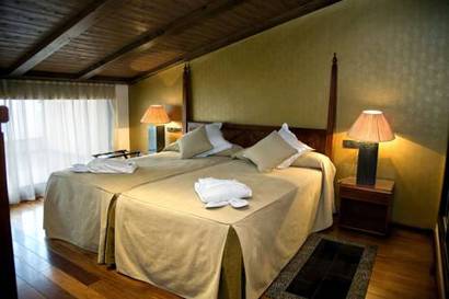 Habitación doble Jacuzzi del hotel and Spa Sierra De Cazorla 4*. Foto 1