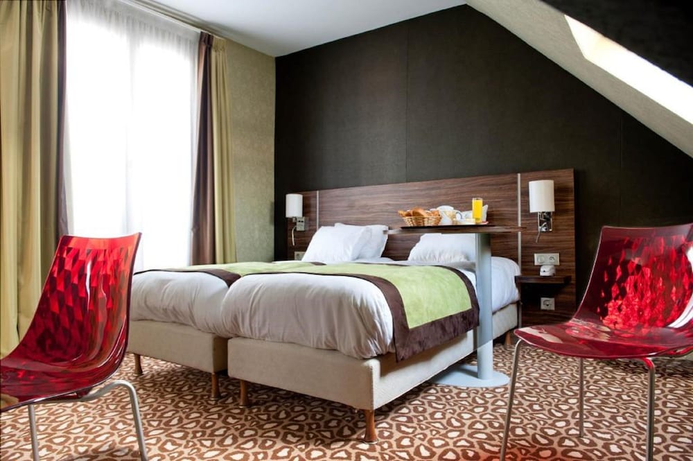 Habitación estándar con 2 camas individuales del hotel BERKELEY. Foto 1