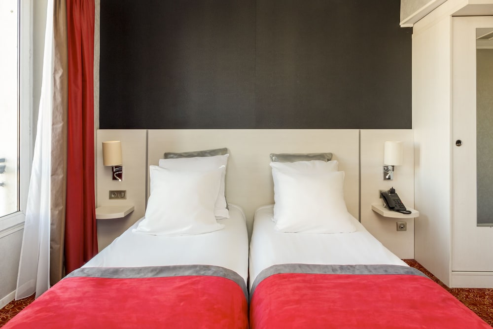 Habitación estándar con 2 camas individuales del hotel BERKELEY. Foto 8