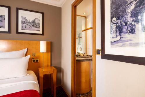 Habitación Doble del hotel Royal Saint Michel. Foto 7