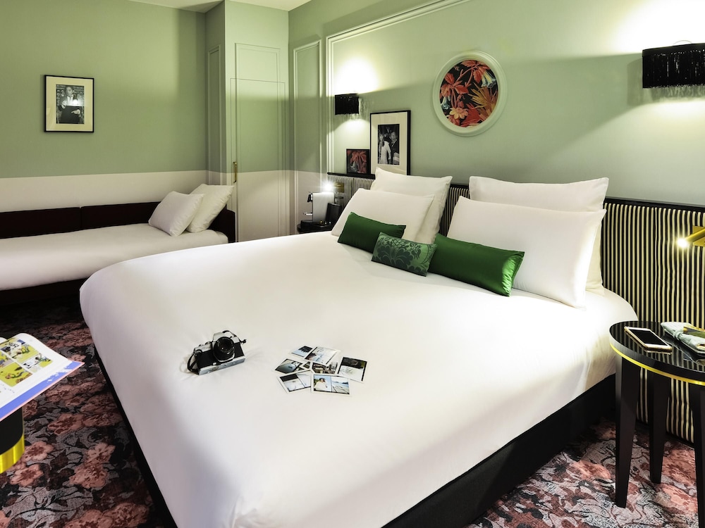 Privilege, Habitación triple, 1 cama doble con sofá cama del hotel Mercure Paris Gare De Lyon Opéra Bastille. Foto 1