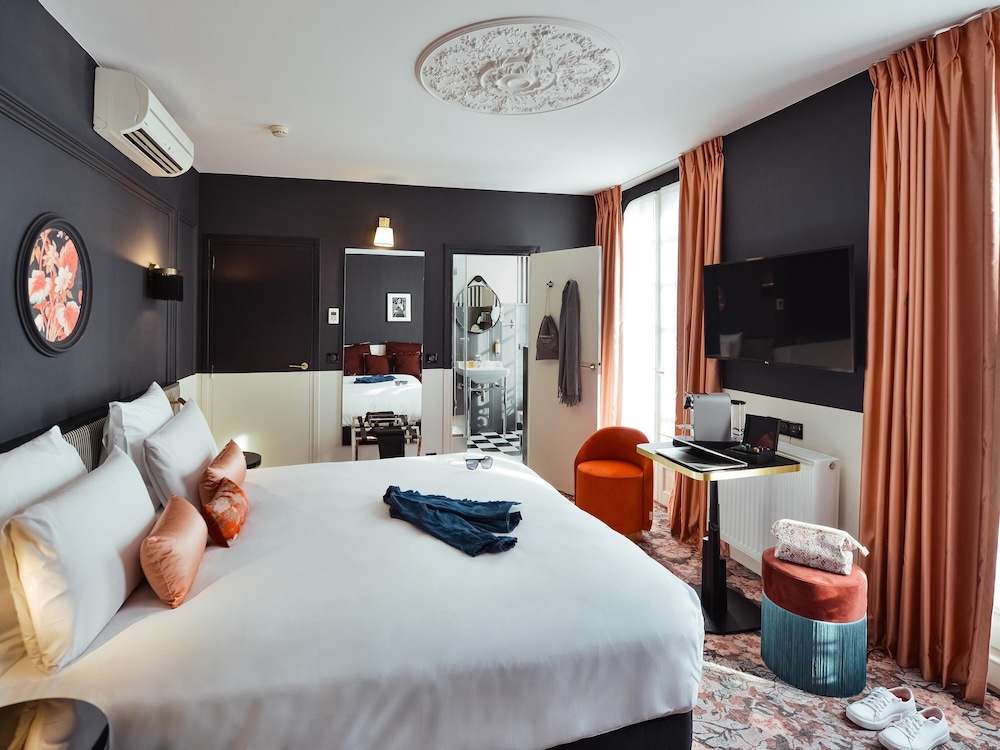 Privilege, Habitación triple, 1 cama doble con sofá cama del hotel Mercure Paris Gare De Lyon Opéra Bastille. Foto 1