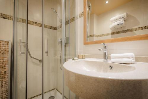 Habitación Superior del hotel Grand Dore. Foto 4
