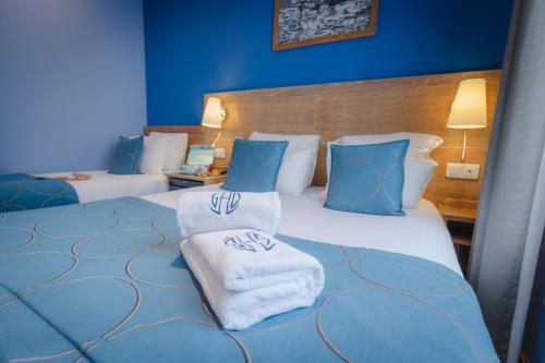 Habitación Triple del hotel Grand Dore. Foto 5
