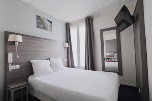 Habitación Doble del hotel Hipotel Lilas Gambetta. Foto 3