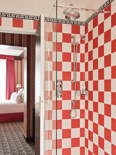 Suite Deluxe del hotel Les Deux Gares. Foto 7
