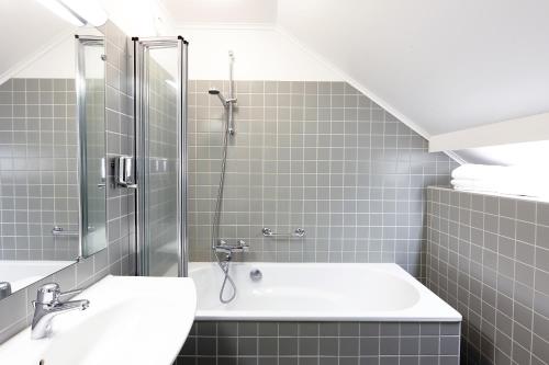 Habitación Doble Deluxe del hotel Reykjavik Centrum. Foto 1