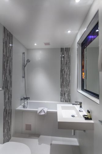 Habitación Doble con bañera - 2 camas del hotel Ascot Opera