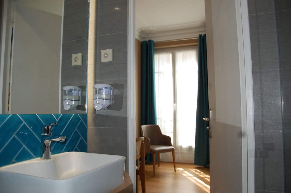 Habitación Doble del hotel Jean Bart. Foto 8