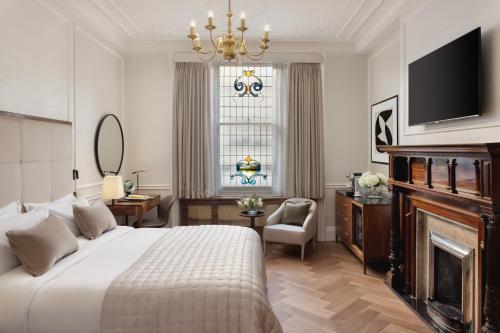 Habitación Super Executive Townhouse - 1 cama extragrande del hotel The Queen's Gate. Foto 2