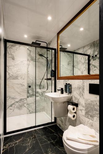 Habitación Triple del hotel The Blair Victoria. Foto 3