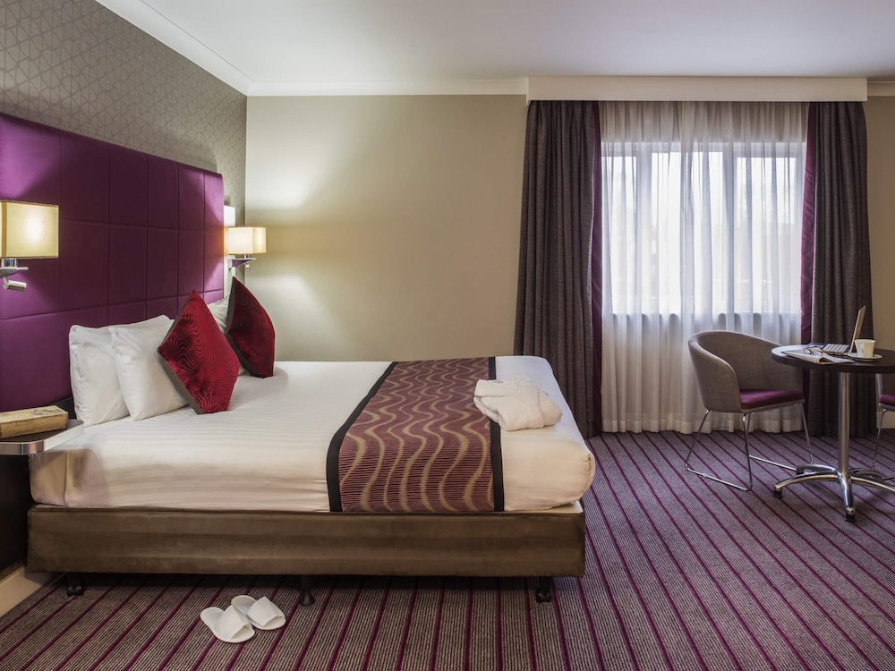 Habitación Deluxe, 1 cama doble del hotel Mercure London Heathrow. Foto 2
