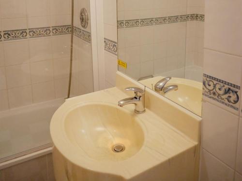 Habitación Doble Estándar - 2 camas del hotel Gresham. Foto 3