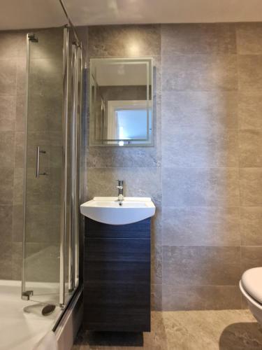 Habitación Triple del hotel 65 & Annexes. Foto 9